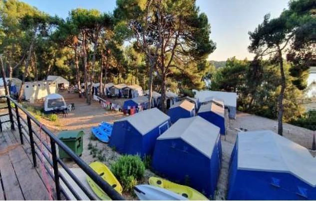 Camp1